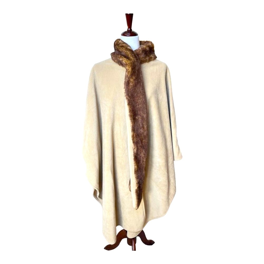Preston & York Vintage Camel Colored Cape with Faux Fur Trim//One Size
